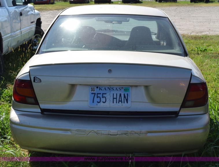 image for item L5893 2002 Saturn SL SL1