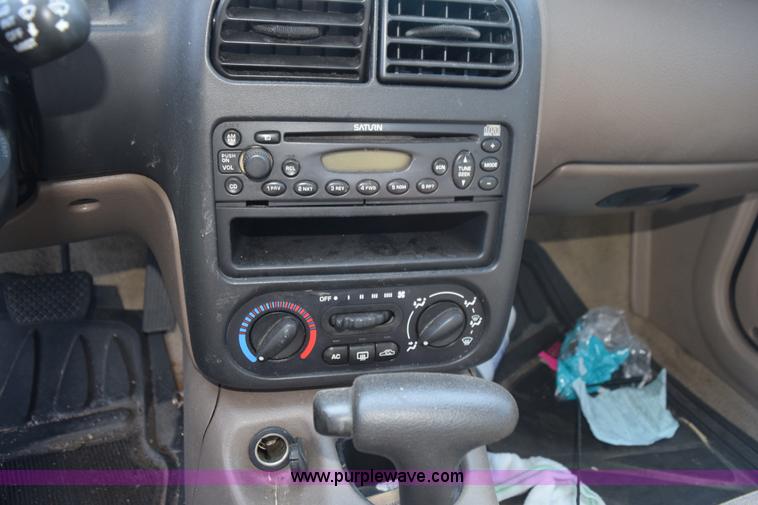 image for item L5893 2002 Saturn SL SL1