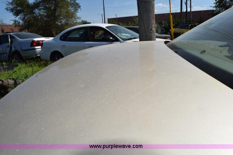 image for item L5893 2002 Saturn SL SL1