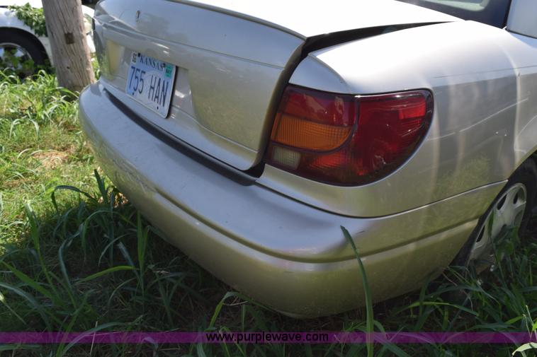 image for item L5893 2002 Saturn SL SL1