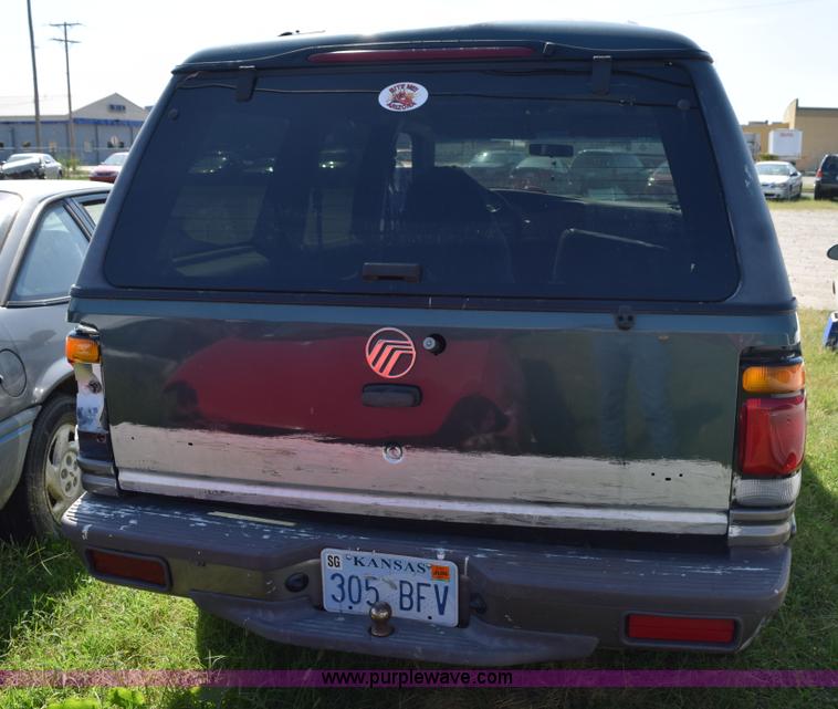 image for item L5894 1997 Mercury Mountaineer SUV