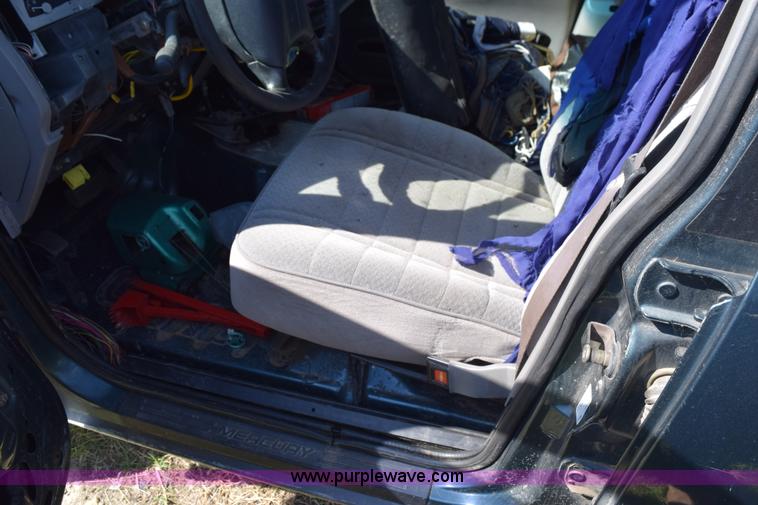 image for item L5894 1997 Mercury Mountaineer SUV