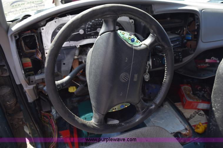 image for item L5894 1997 Mercury Mountaineer SUV