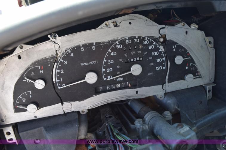 image for item L5894 1997 Mercury Mountaineer SUV