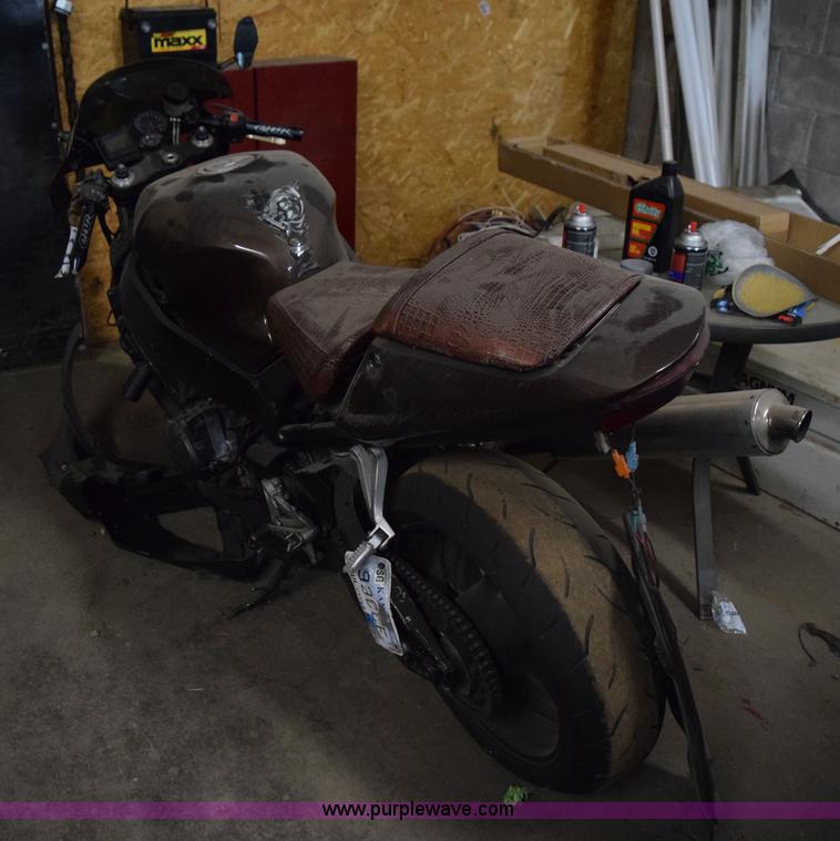 image for item L5897 2002 Honda CBR900RR motorcycle