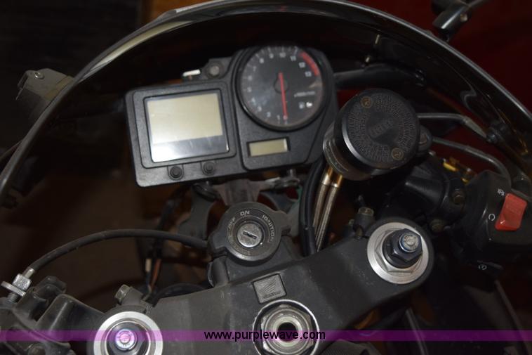 image for item L5897 2002 Honda CBR900RR motorcycle