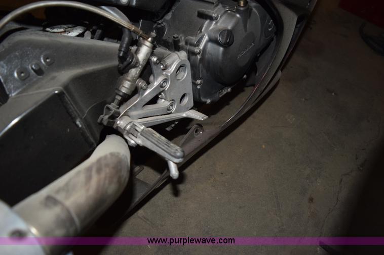 image for item L5897 2002 Honda CBR900RR motorcycle