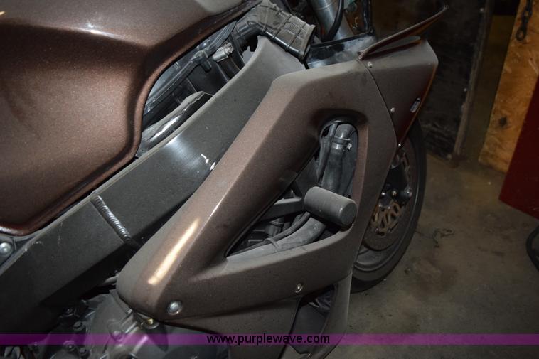 image for item L5897 2002 Honda CBR900RR motorcycle