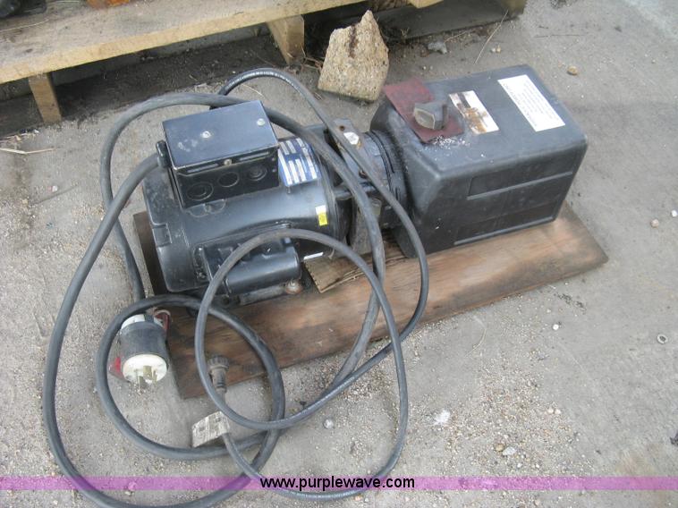 image for item BR9545 Assorted items