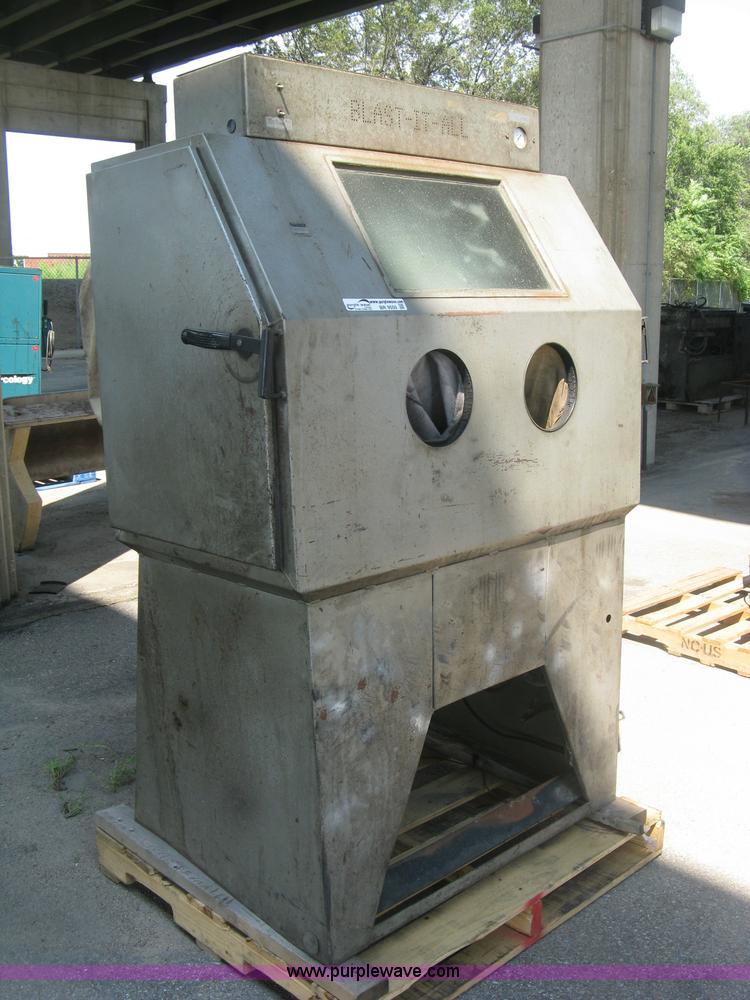 BlastItAll glass bead in Wichita, KS Item BR9550 sold Purple Wave