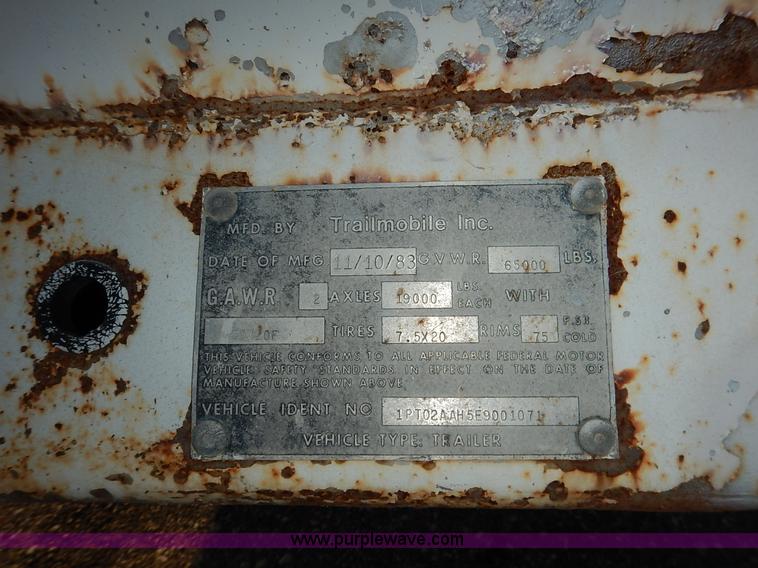 image for item J8143 1984 Trailmobile dry van trailer