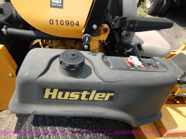 image for item J8146 2008 Excel Hustler Super Z ZTR lawn mower