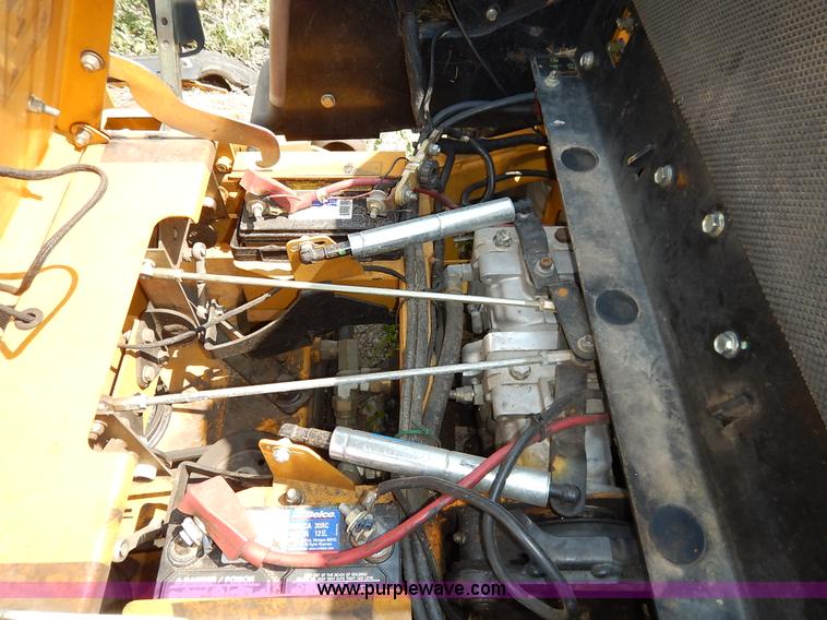 image for item J8146 2008 Excel Hustler Super Z ZTR lawn mower