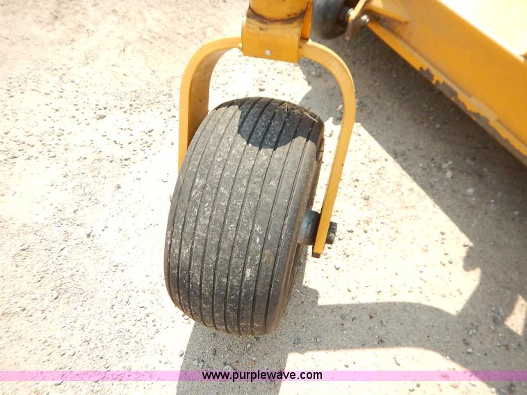 image for item J8147 2006 Excel Hustler Super Z ZTR lawn mower