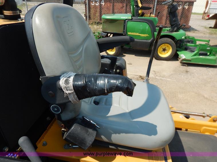 image for item J8147 2006 Excel Hustler Super Z ZTR lawn mower