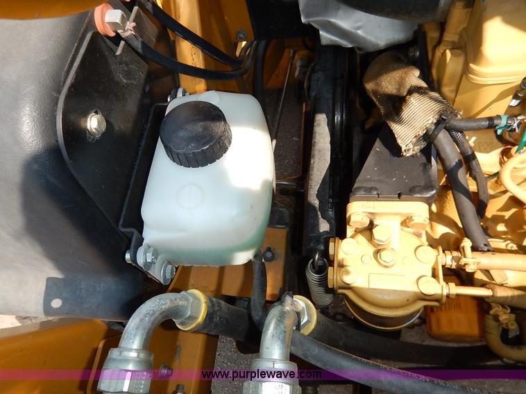 image for item J8147 2006 Excel Hustler Super Z ZTR lawn mower