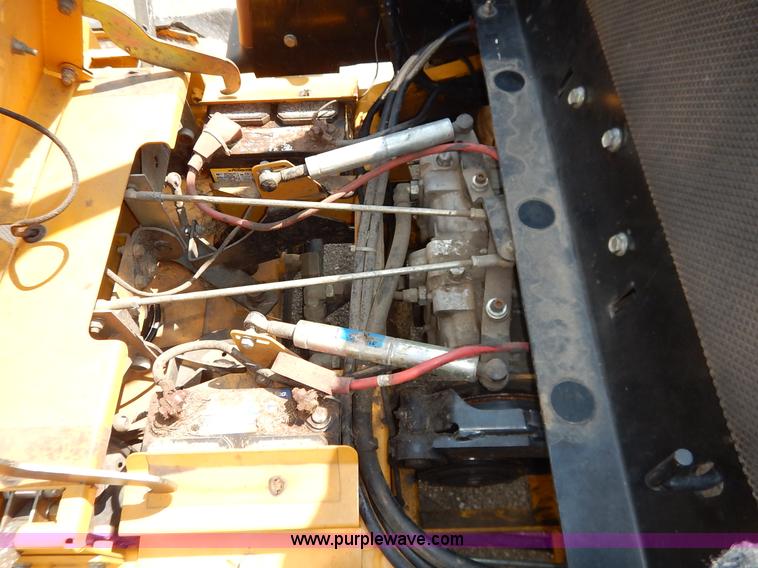 image for item J8147 2006 Excel Hustler Super Z ZTR lawn mower