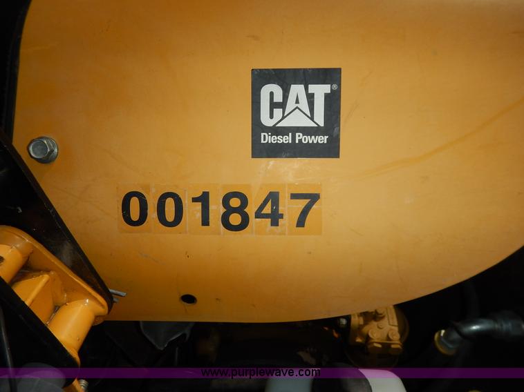 image for item J8147 2006 Excel Hustler Super Z ZTR lawn mower