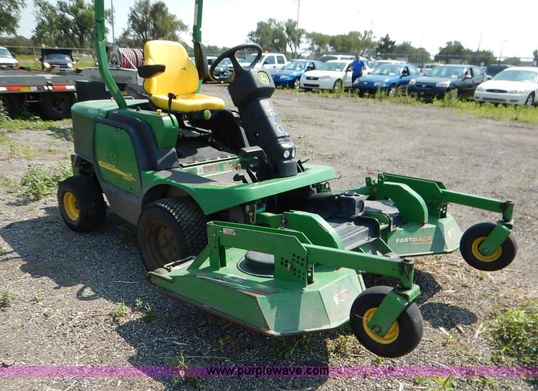 image for item J8149 John Deere 135 Series II ZTR lawn mower