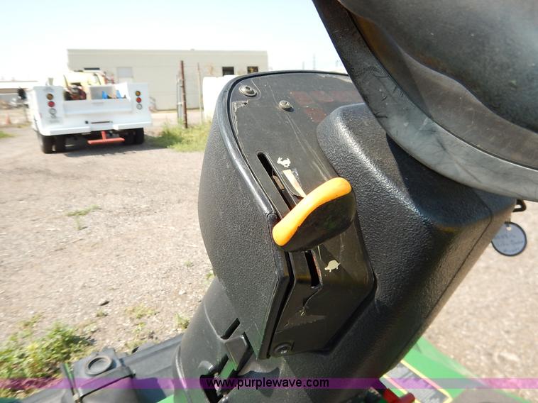 image for item J8149 John Deere 135 Series II ZTR lawn mower