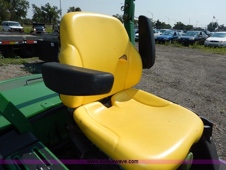 image for item J8149 John Deere 135 Series II ZTR lawn mower