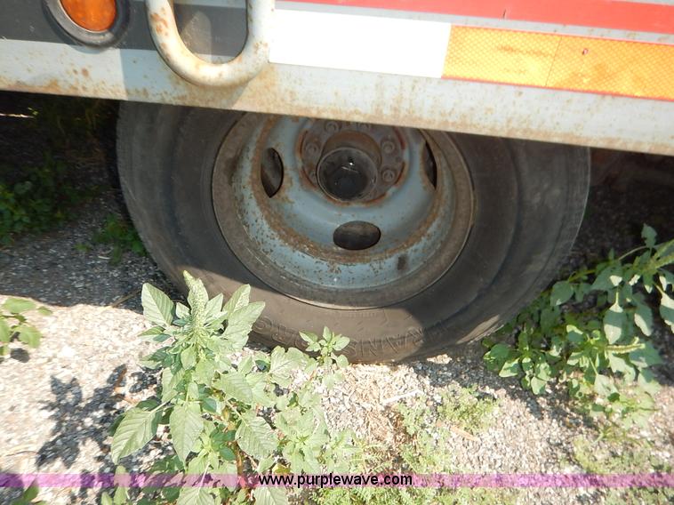 image for item J8151 2002 Interstate 20DTA equipment trailer