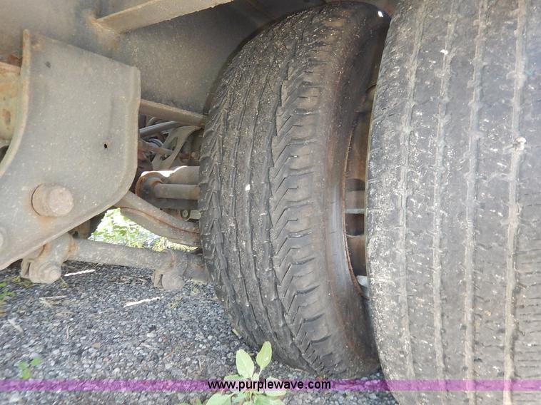 image for item J8151 2002 Interstate 20DTA equipment trailer