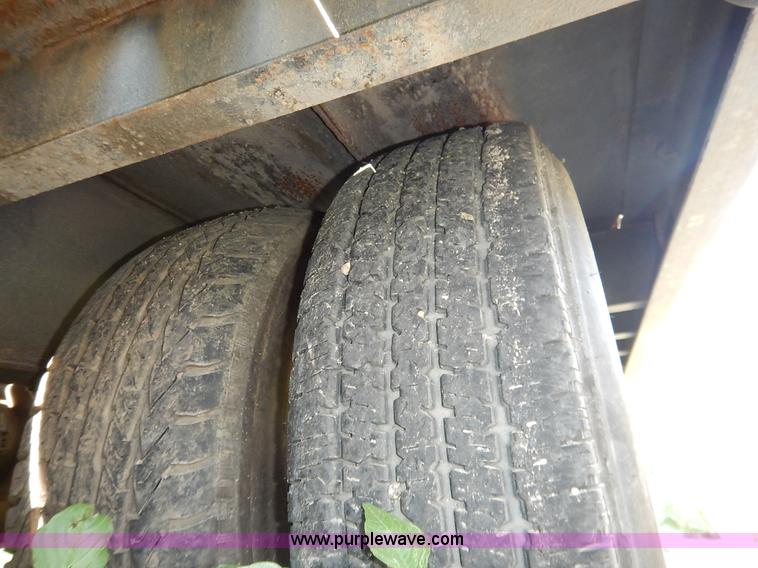 image for item J8151 2002 Interstate 20DTA equipment trailer