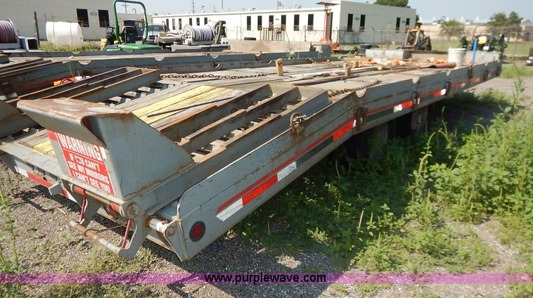 image for item J8152 2002 Interstate 20DTA equipment trailer