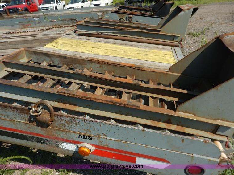 image for item J8152 2002 Interstate 20DTA equipment trailer