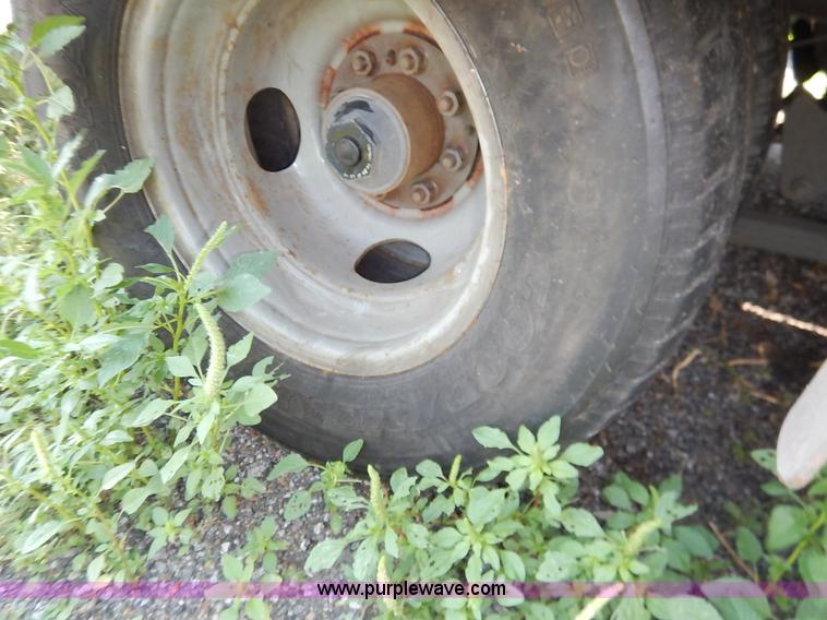 image for item J8152 2002 Interstate 20DTA equipment trailer