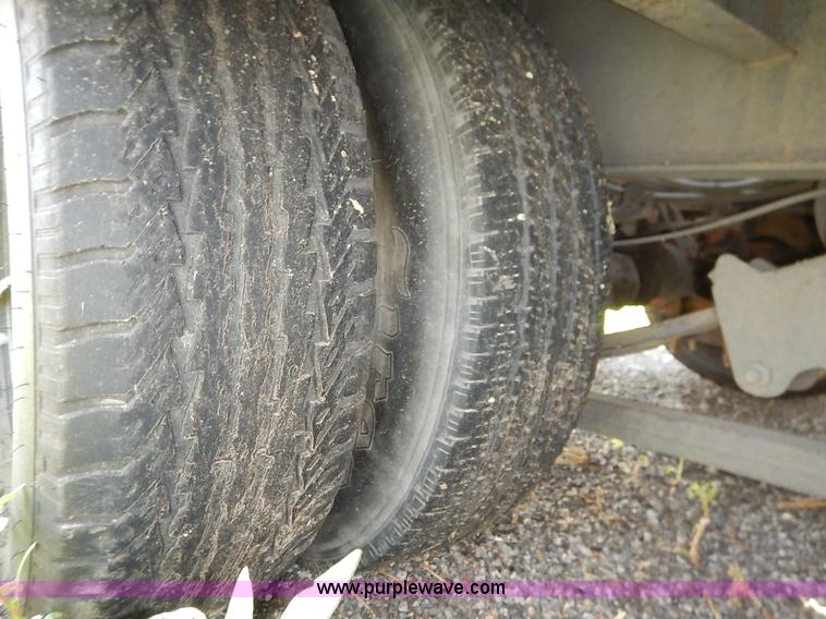 image for item J8152 2002 Interstate 20DTA equipment trailer