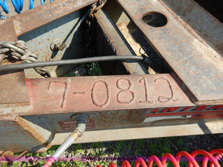 image for item J8152 2002 Interstate 20DTA equipment trailer