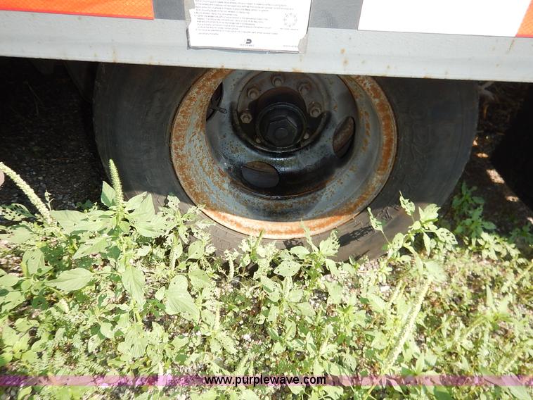 image for item J8155 2008 Interstate 20DTA equipment trailer