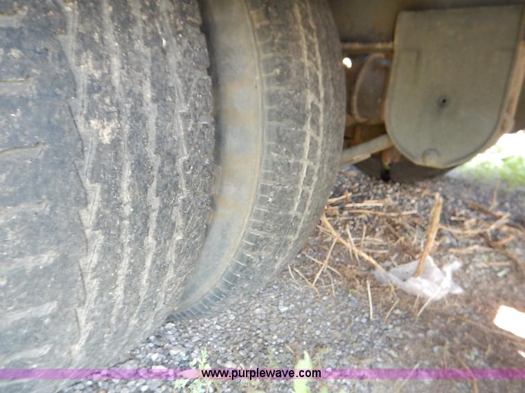 image for item J8155 2008 Interstate 20DTA equipment trailer