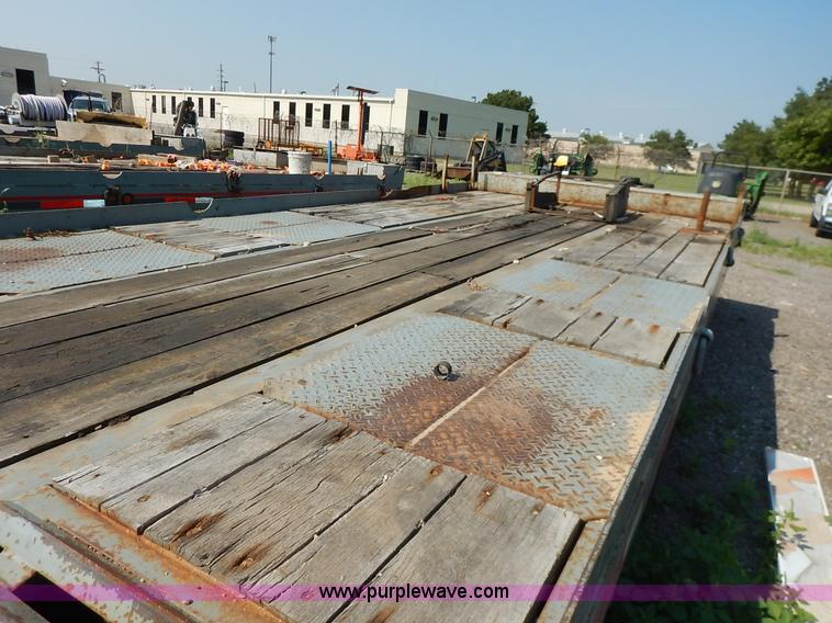 image for item J8155 2008 Interstate 20DTA equipment trailer