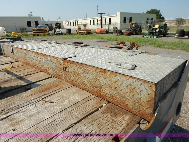 image for item J8155 2008 Interstate 20DTA equipment trailer