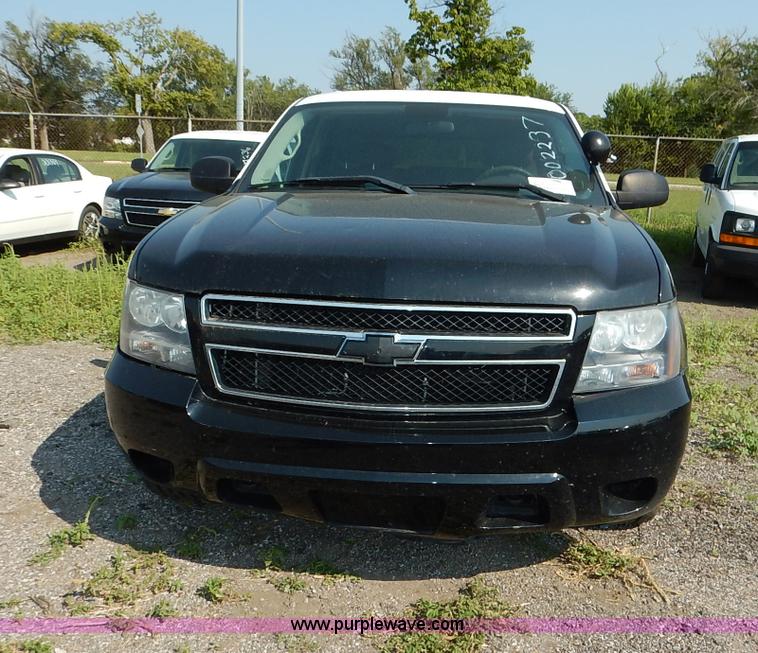 image for item J8156 2010 Chevrolet Tahoe LS SUV