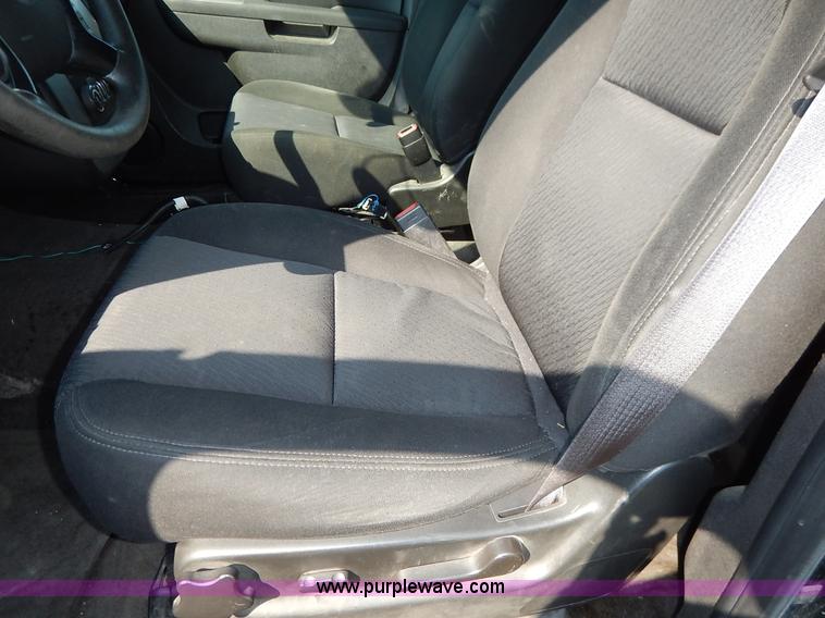 image for item J8156 2010 Chevrolet Tahoe LS SUV