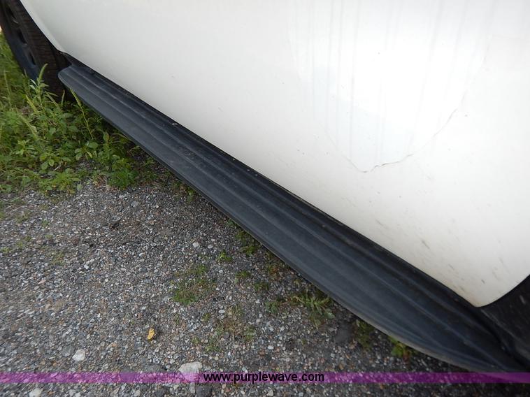 image for item J8156 2010 Chevrolet Tahoe LS SUV