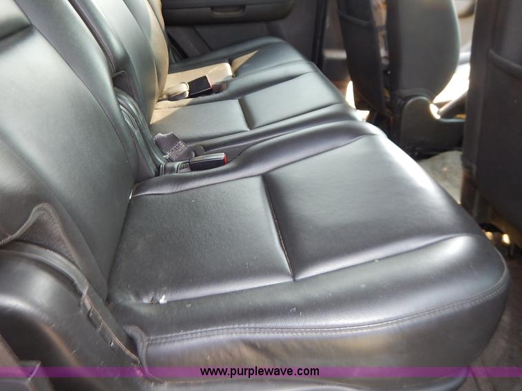 image for item J8156 2010 Chevrolet Tahoe LS SUV