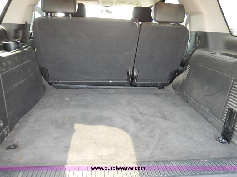 image for item J8156 2010 Chevrolet Tahoe LS SUV