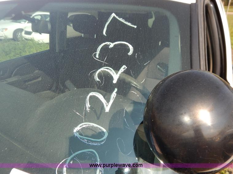 image for item J8156 2010 Chevrolet Tahoe LS SUV