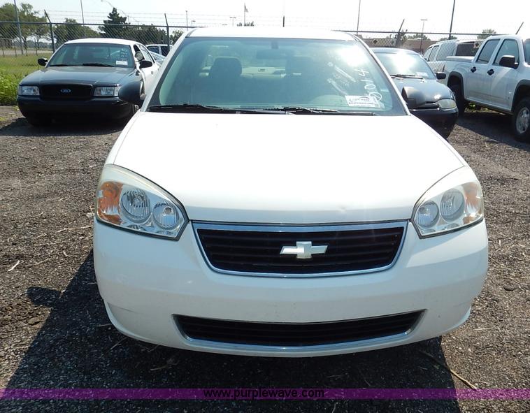 image for item J8161 2007 Chevrolet Malibu LS