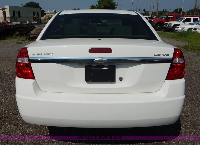 image for item J8161 2007 Chevrolet Malibu LS