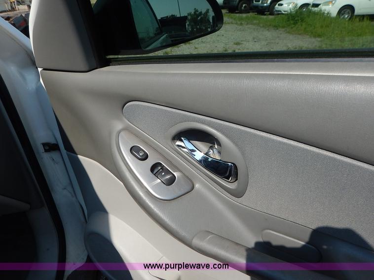 image for item J8161 2007 Chevrolet Malibu LS