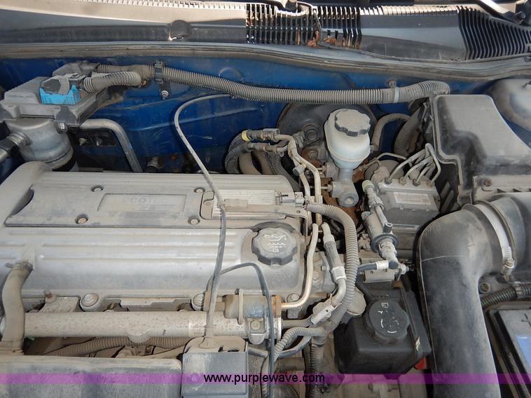 image for item J8162 2004 Chevrolet Cavalier