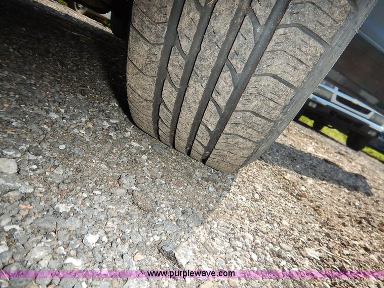 image for item J8162 2004 Chevrolet Cavalier