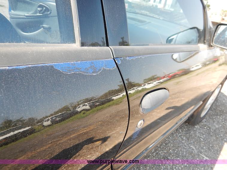 image for item J8162 2004 Chevrolet Cavalier