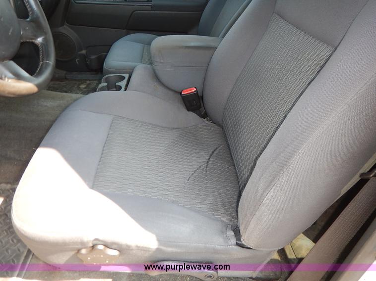 image for item J8163 2006 Chevrolet Colorado LT Crew Cab pickup truck